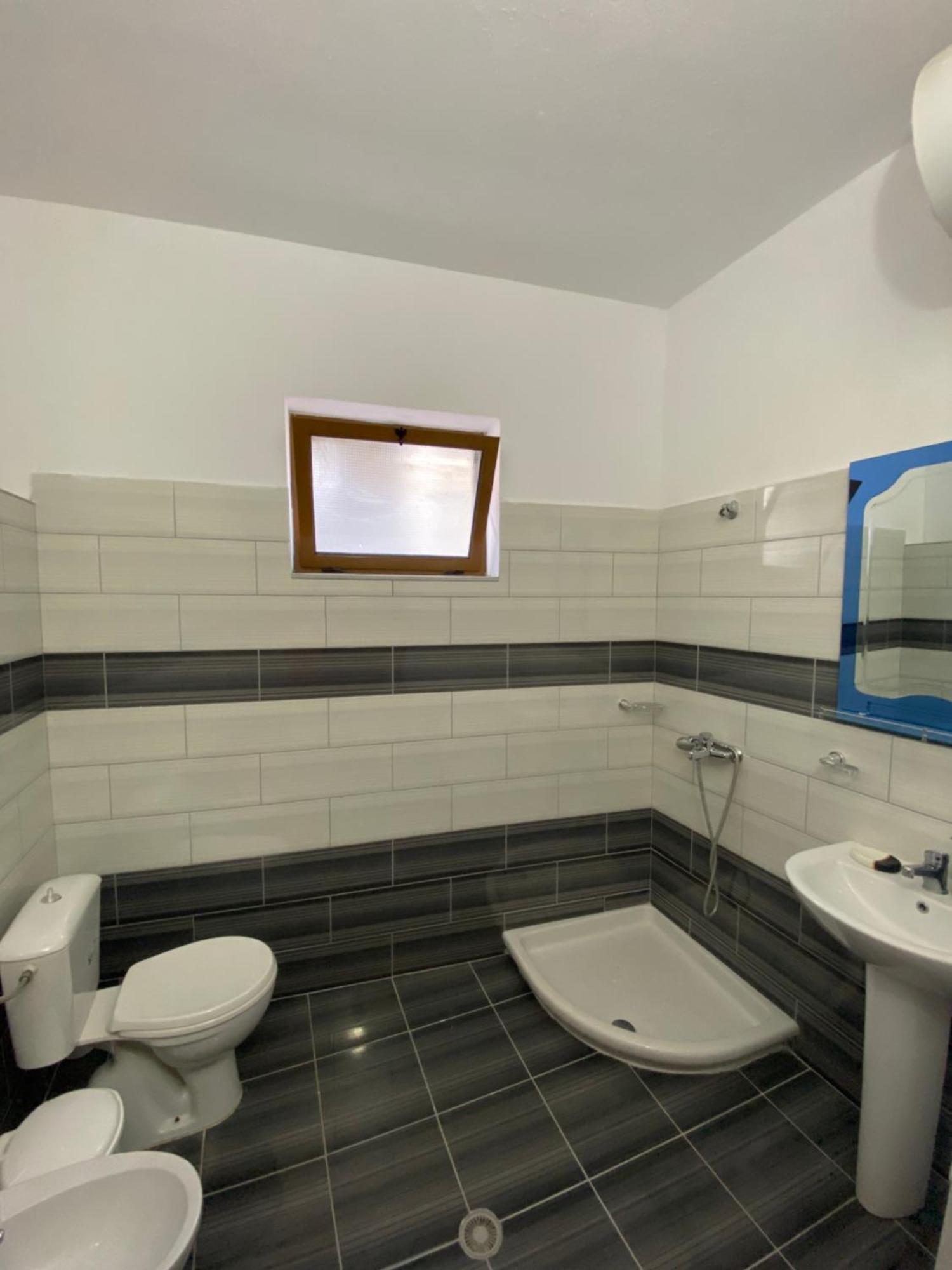 Stonetale Garden Guesthouse Gjirokastër 외부 사진