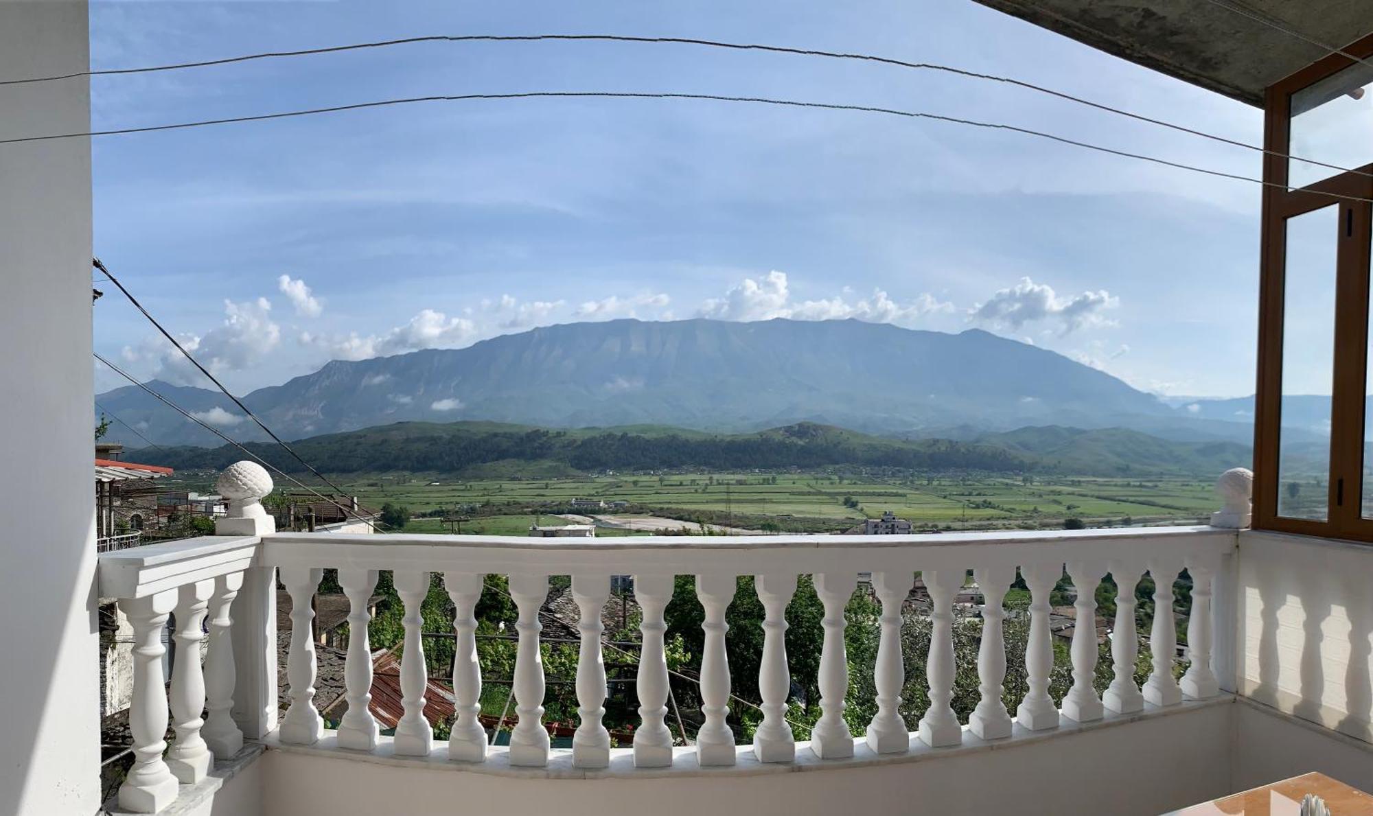 Stonetale Garden Guesthouse Gjirokastër 외부 사진